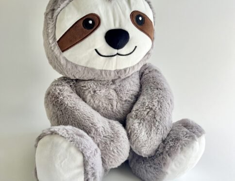 Weighted sloth teddy – cute grey plush weighted toy for children and adults to support relaxation and sensory needs.