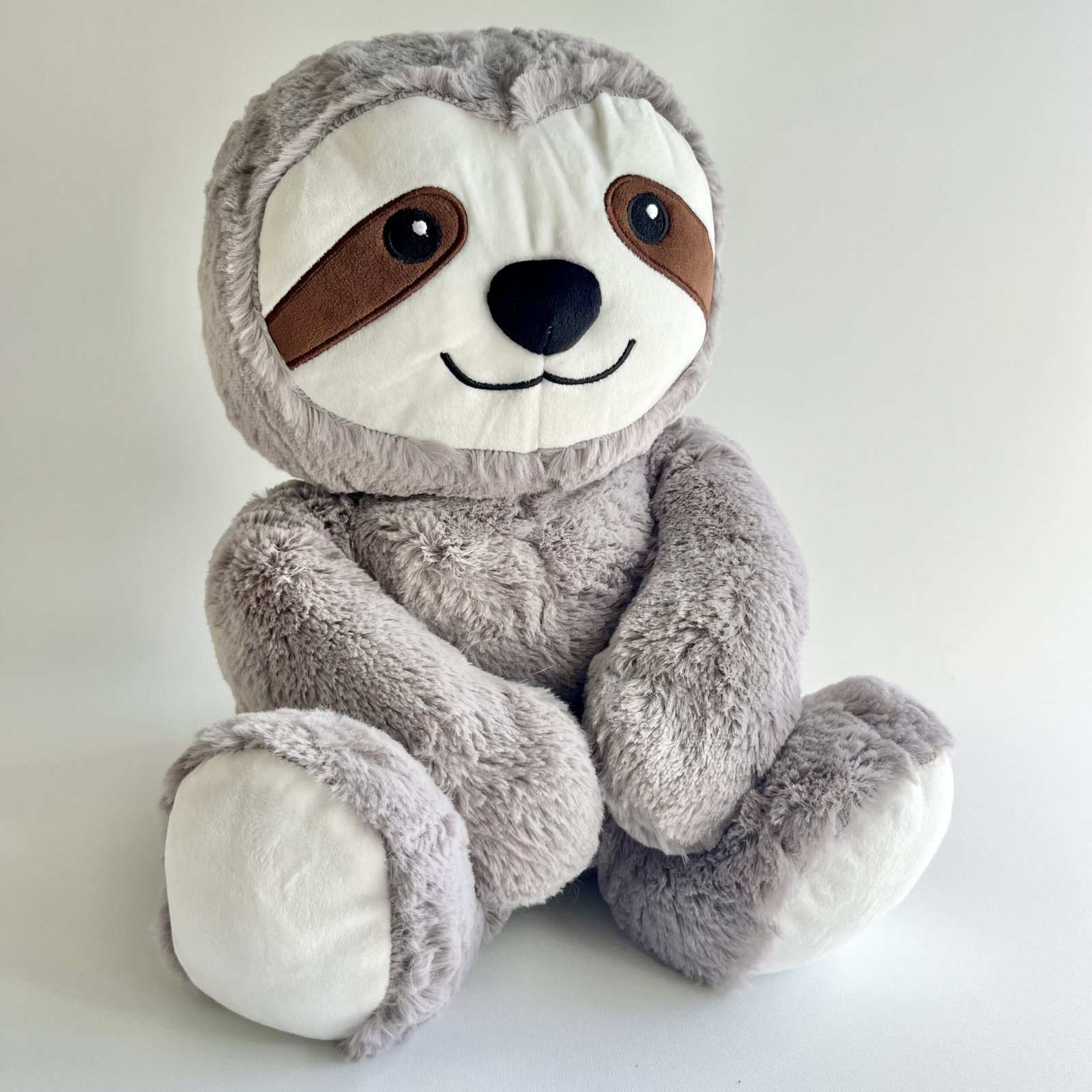 Weighted sloth teddy – cute grey plush weighted toy for children and adults to support relaxation and sensory needs.